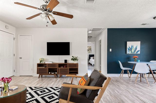 5706 Tura LN, Austin, TX 78721