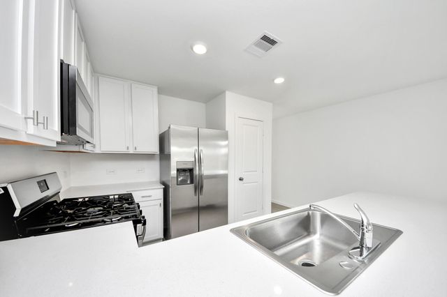 29643 Knollwood Bay Road, Waller, TX 77484