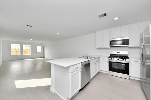 29643 Knollwood Bay Road, Waller, TX 77484