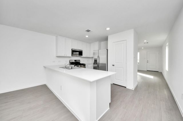 29643 Knollwood Bay Road, Waller, TX 77484