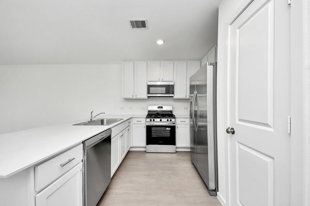 29643 Knollwood Bay Road, Waller, TX 77484