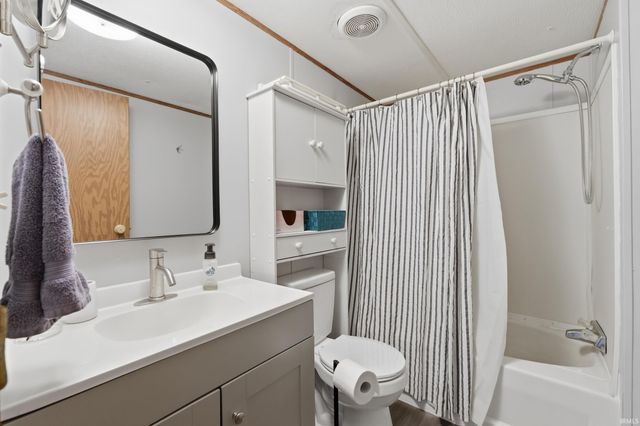 5755 S 075 W Lot 15, Wolcottville, IN 46795