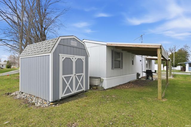 5755 S 075 W Lot 15, Wolcottville, IN 46795