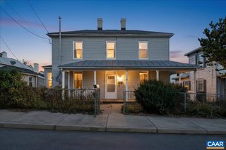 9 E LIBERTY ST, Staunton, VA 24401