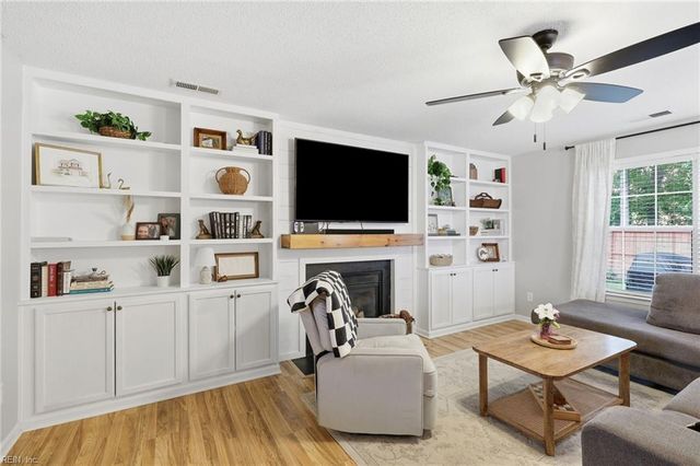 3505 Farrier CV, Suffolk, VA 23435