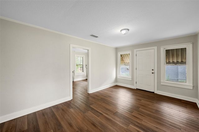 1511 Maple Avenue, Waco, TX 76707