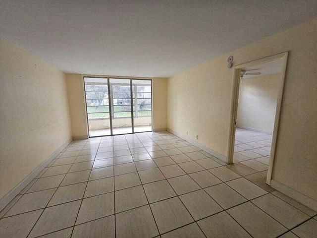 3099 NW 48TH Avenue 155, Lauderdale Lakes, FL 33313