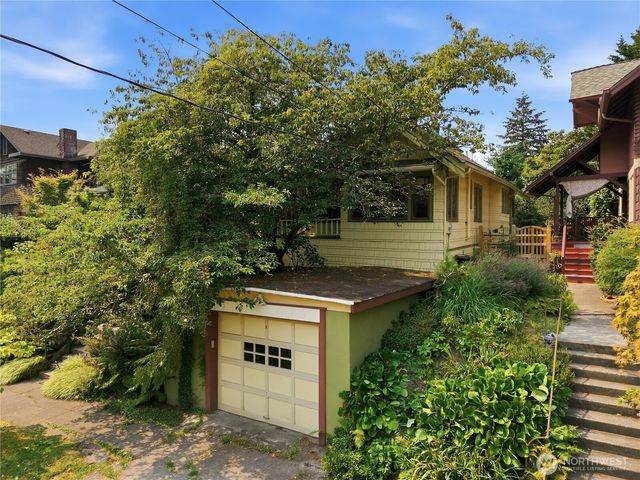 4747 4th Avenue NE, Seattle, WA 98105