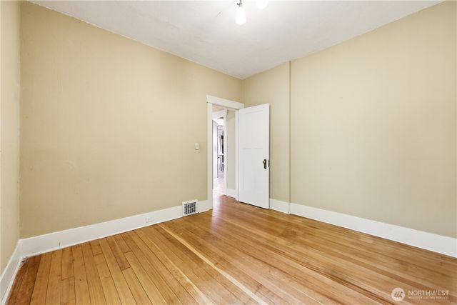 4747 4th Avenue NE, Seattle, WA 98105