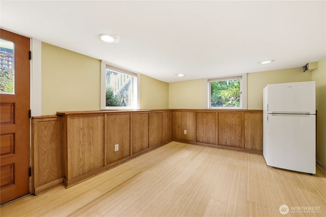 4747 4th Avenue NE, Seattle, WA 98105