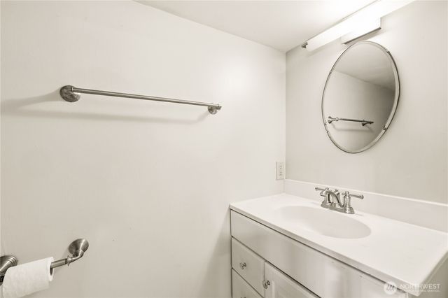 4747 4th Avenue NE, Seattle, WA 98105