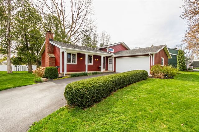 52 Marble Dr, Greece, NY 14615