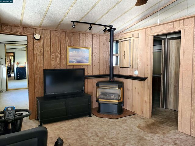 16 Surf Drive, Pittsburg, CA 94565