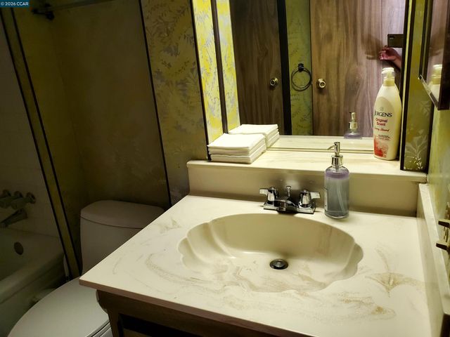 16 Surf Drive, Pittsburg, CA 94565