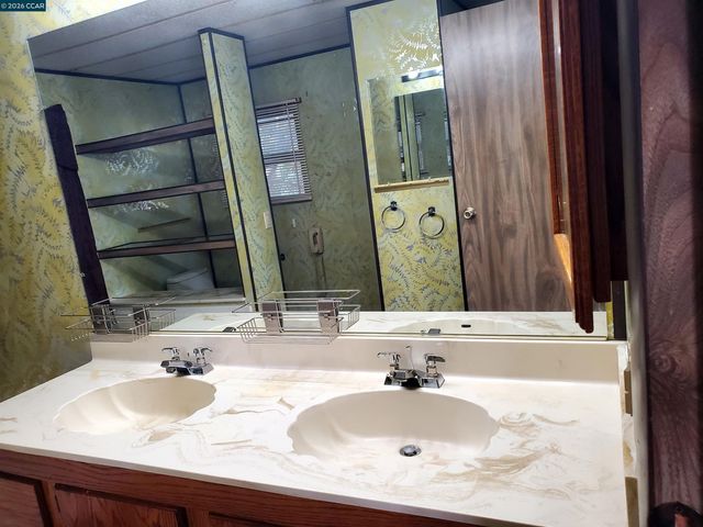 16 Surf Drive, Pittsburg, CA 94565