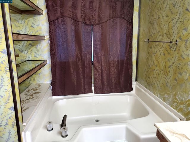 16 Surf Drive, Pittsburg, CA 94565