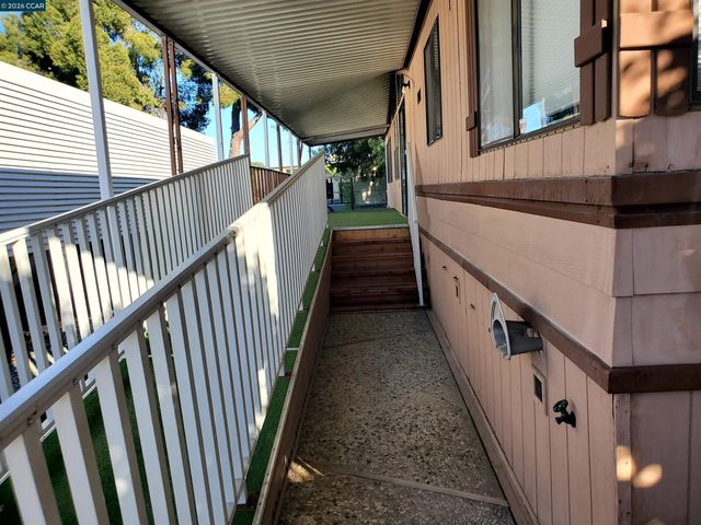 16 Surf Drive, Pittsburg, CA 94565