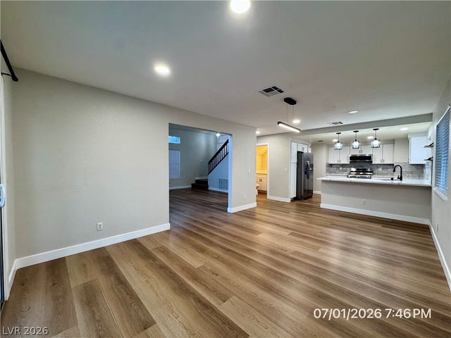 8405 Shady Shores Circle, Las Vegas, NV 89128