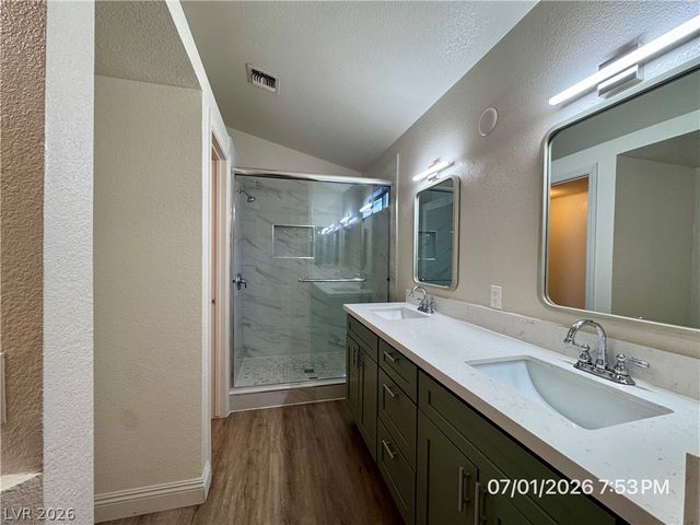 8405 Shady Shores Circle, Las Vegas, NV 89128