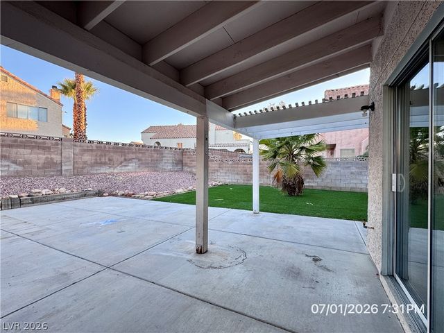 8405 Shady Shores Circle, Las Vegas, NV 89128