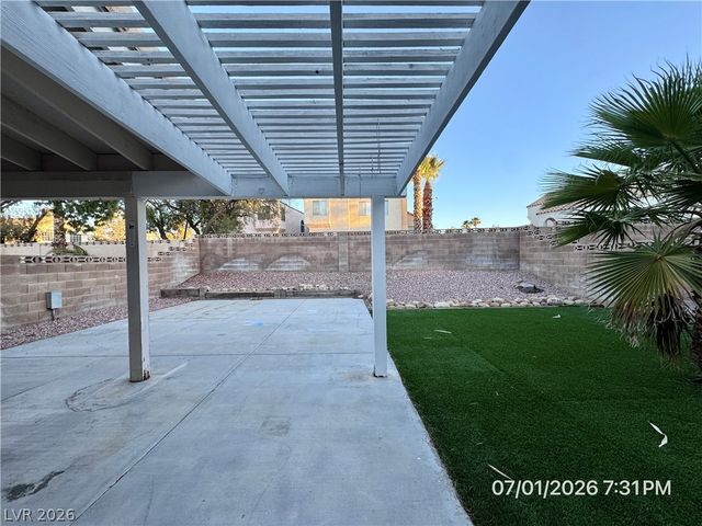 8405 Shady Shores Circle, Las Vegas, NV 89128