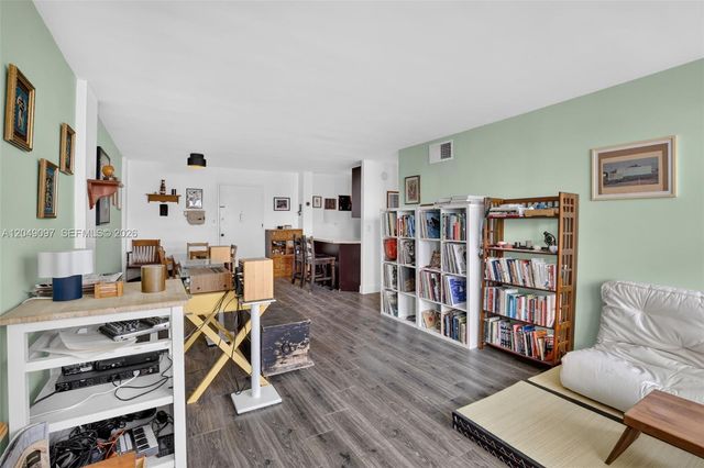1913 S Ocean Dr 225, Hallandale Beach, FL 33009