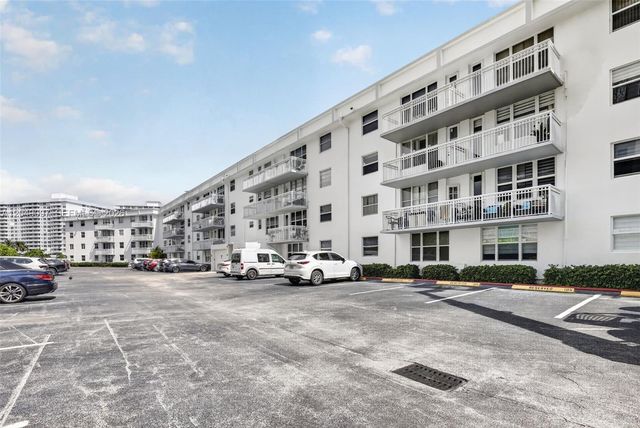 1913 S Ocean Dr 225, Hallandale Beach, FL 33009