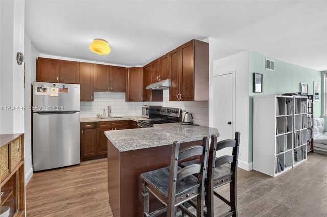 1913 S Ocean Dr 225, Hallandale Beach, FL 33009