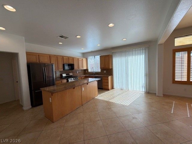 7431 Longhorn Lodge Avenue, Las Vegas, NV 89113
