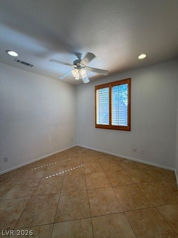 7431 Longhorn Lodge Avenue, Las Vegas, NV 89113