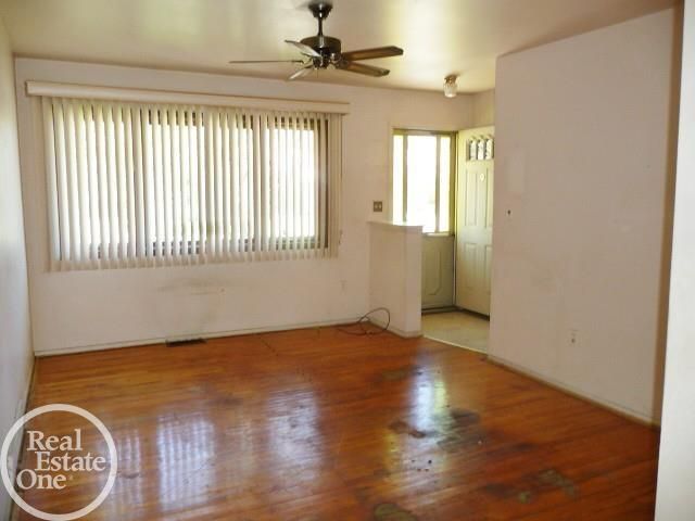 22416 Furton Street, St Clair Shores, MI 48082