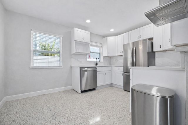 540 32ND STREET S, St Petersburg, FL 33712