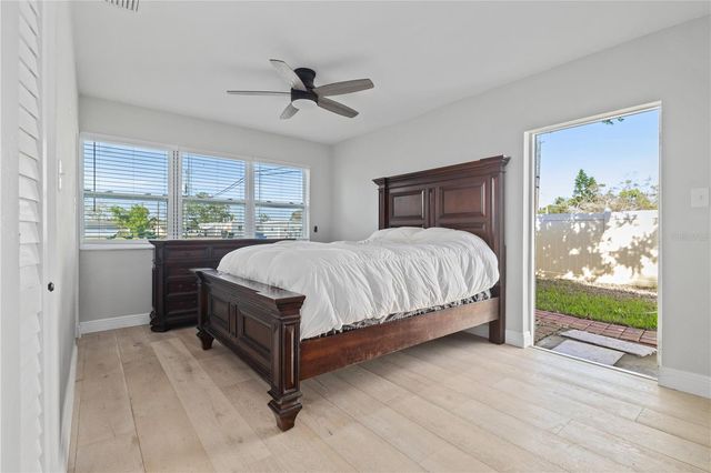 540 32ND STREET S, St Petersburg, FL 33712