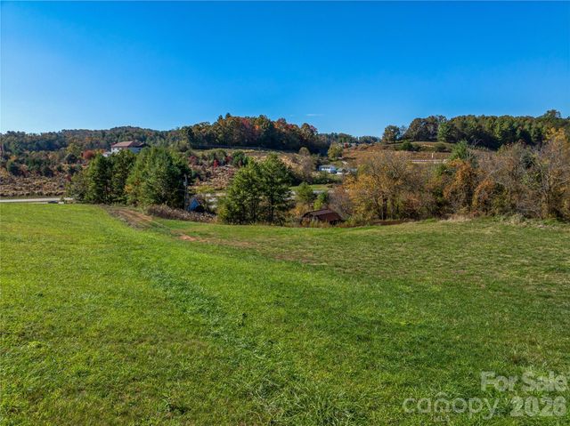1075 Calvin Edney Road, Mars Hill, NC 28754