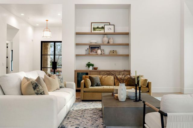 7569 Old Pear Hill Ln, Penryn, CA 95663