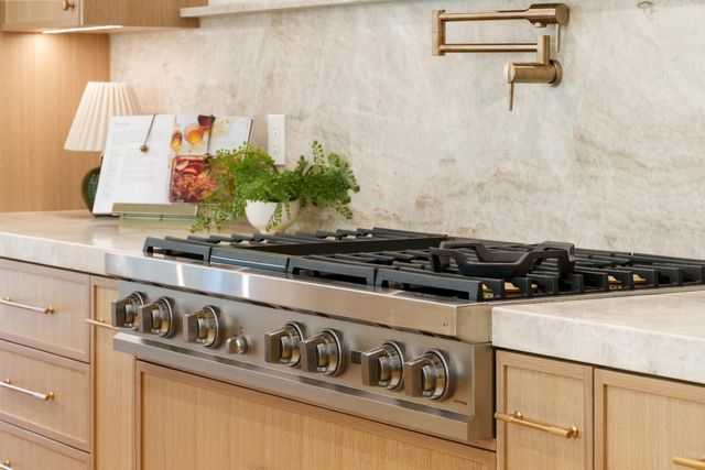 7569 Old Pear Hill Ln, Penryn, CA 95663