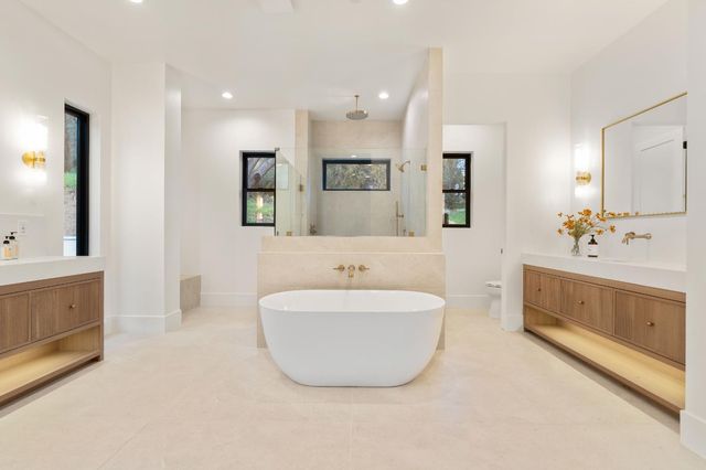 7569 Old Pear Hill Ln, Penryn, CA 95663