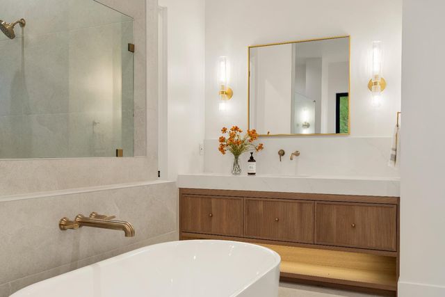 7569 Old Pear Hill Ln, Penryn, CA 95663