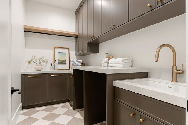 7569 Old Pear Hill Ln, Penryn, CA 95663