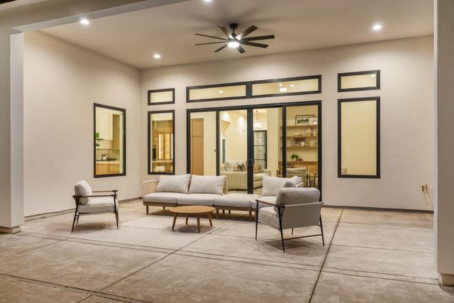 7569 Old Pear Hill Ln, Penryn, CA 95663