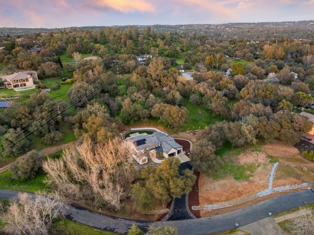 7569 Old Pear Hill Ln, Penryn, CA 95663