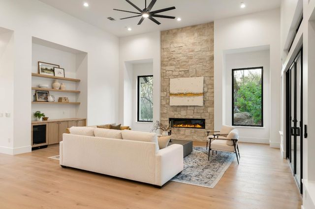 7569 Old Pear Hill Ln, Penryn, CA 95663