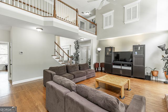 272 Lostwood Trail, Sugar Hill, GA 30518