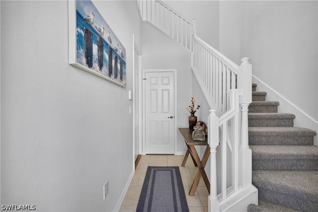 1379 Artesia DR E 601, Naples, FL 34113