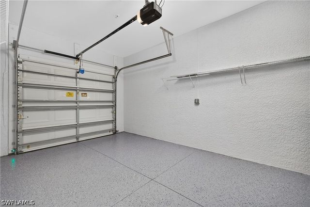 1379 Artesia DR E 601, Naples, FL 34113