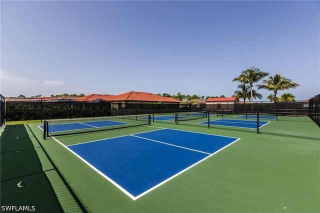 1379 Artesia DR E 601, Naples, FL 34113
