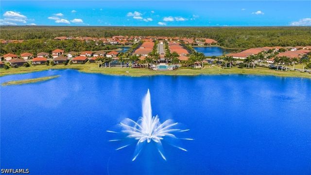 1379 Artesia DR E 601, Naples, FL 34113