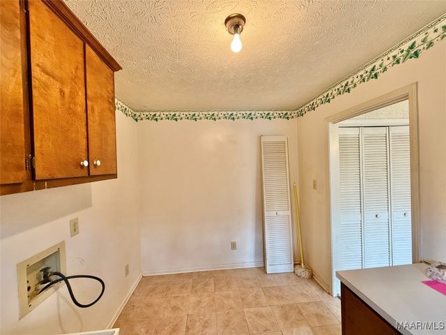 2112 County Road 80 ., Selma, AL 36703