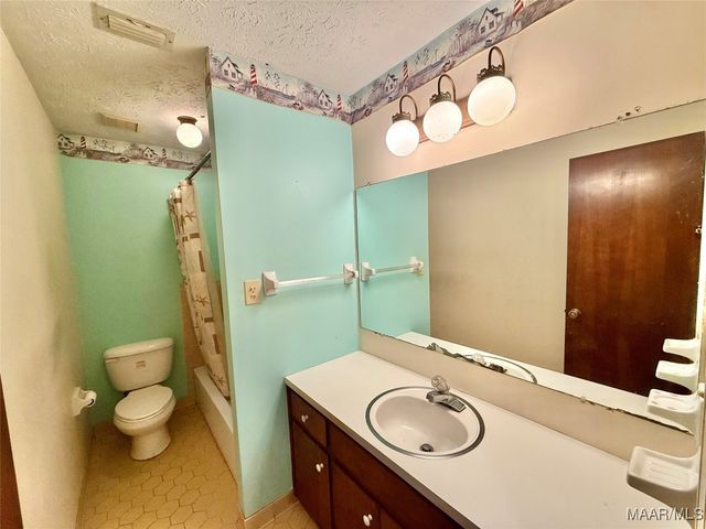 2112 County Road 80 ., Selma, AL 36703