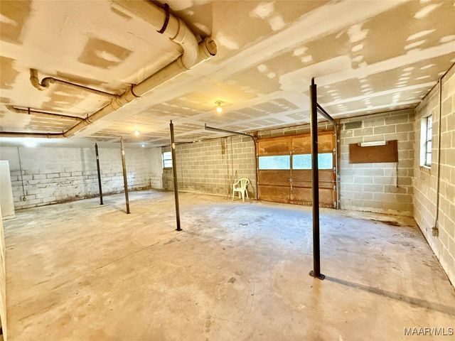 2112 County Road 80 ., Selma, AL 36703